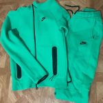 Nike Men's Green Tech Suit - Image 2