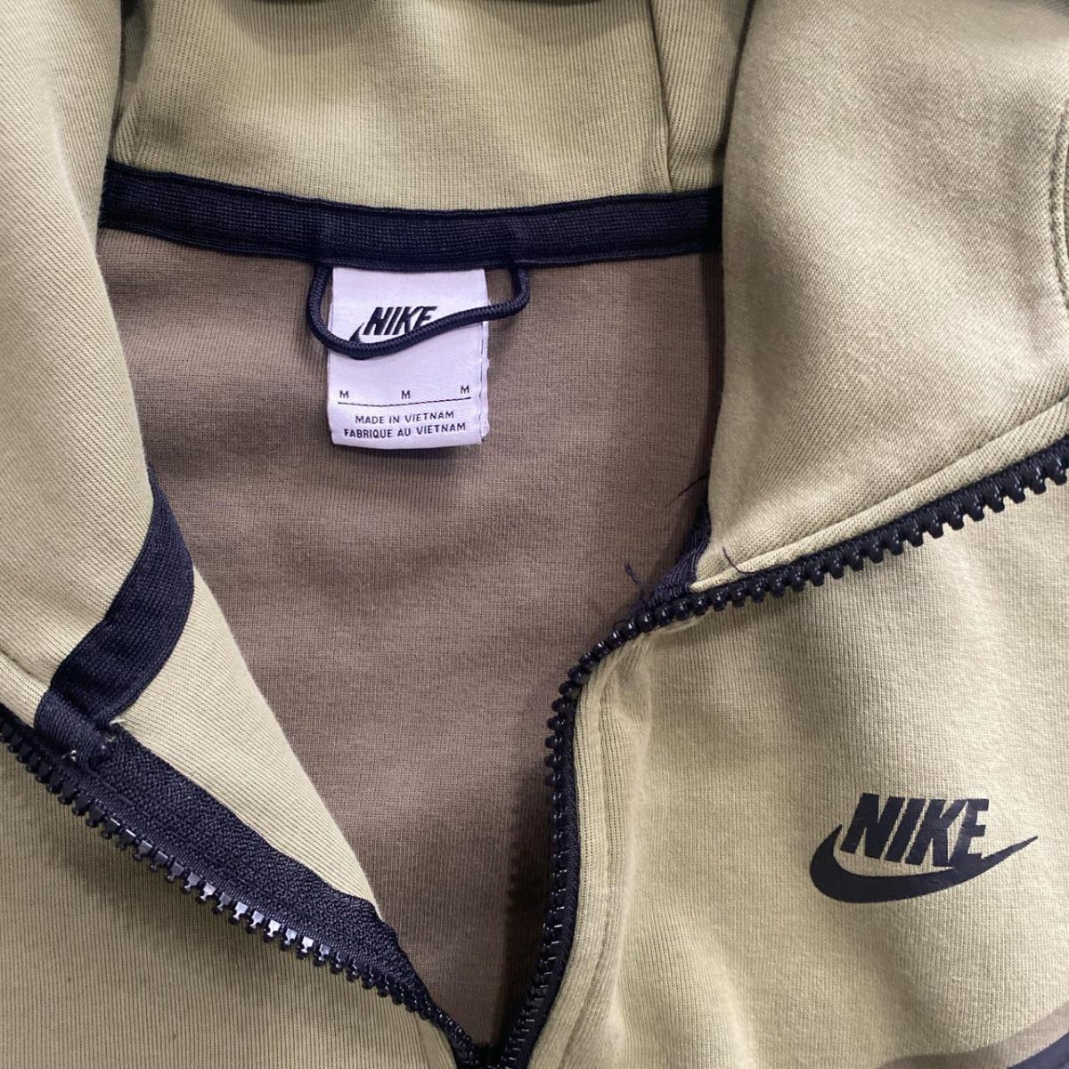 Nike Men's Khaki and Green - Image 2