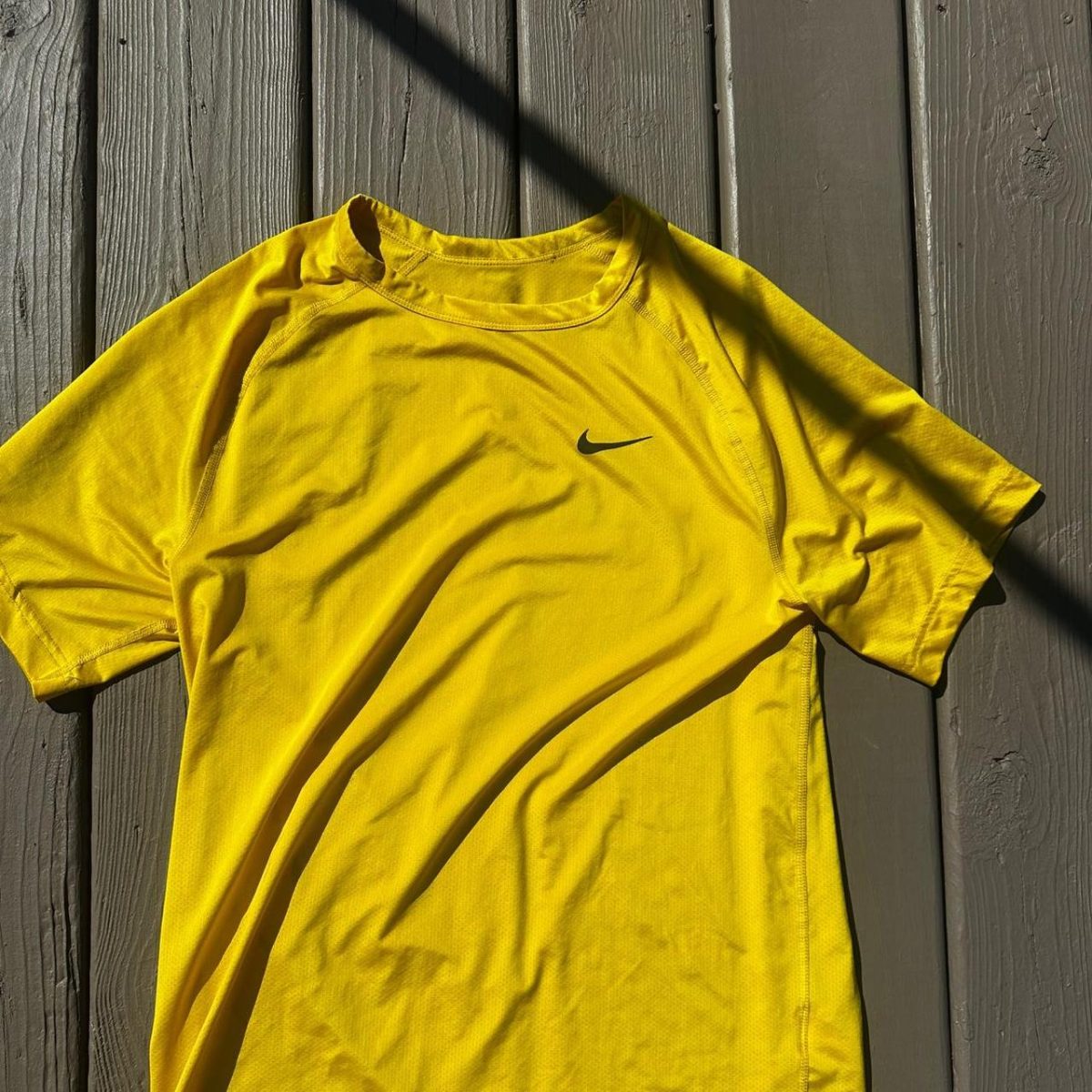 Nike Men's Yellow T-shirt - Image 1