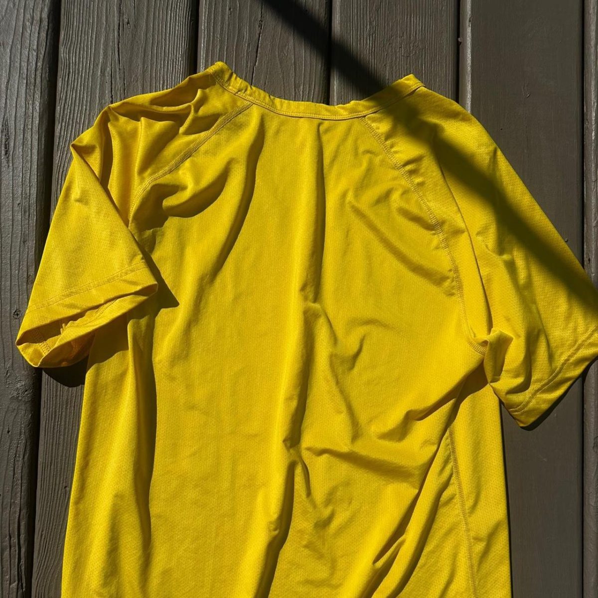 Nike Men's Yellow T-shirt - Image 2