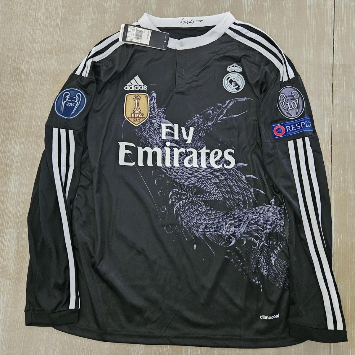 Real Madrid  Ronaldo Third Black Dragon - Image 1