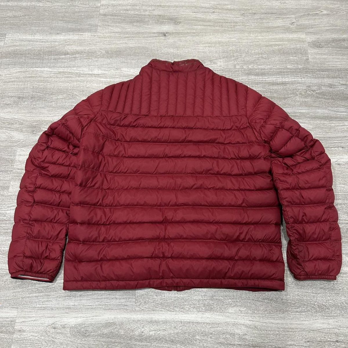 Tommy Hilfiger Men's Red and Burgundy Jacket - Image 4
