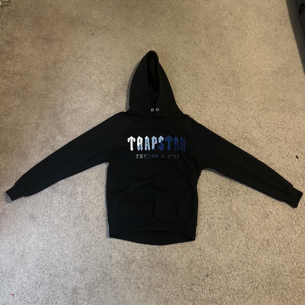 Black Trapstar hoodie - Image 3